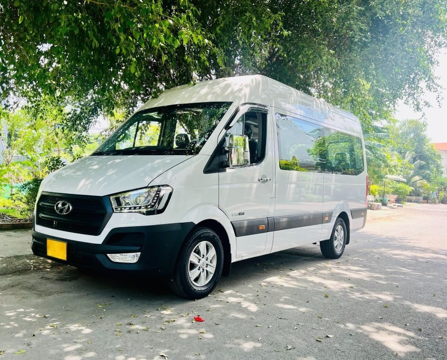 Why Choose DiDu.vn for Car Rental in Ho Chi Minh City, Vietnam?